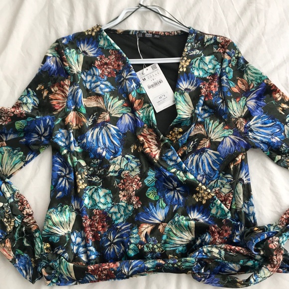 Zara surplice crossover velvet floral blouse top - Picture 2 of 3